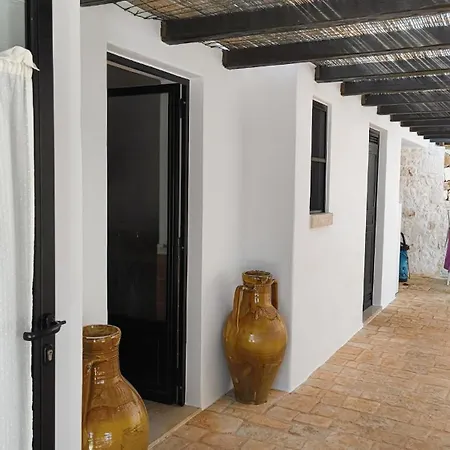 Trullo Rocca Santa * אוסטוני