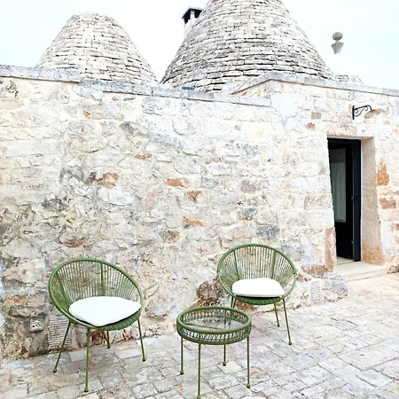 Trullo Rocca Santa אוסטוני